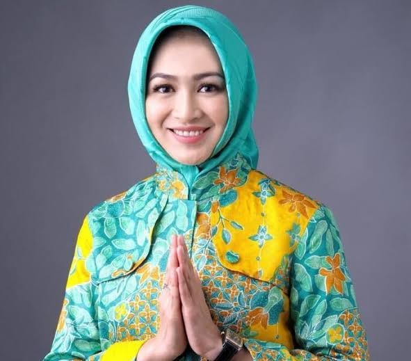 Airin Rachmi Diany Puncaki Survei Pilgub Banten 2024 dengan 38,3% Suara