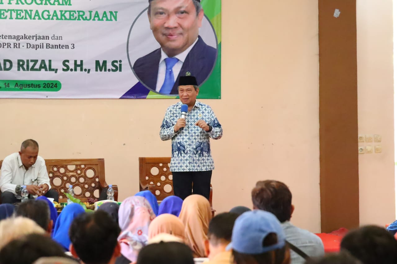 Muhammad Rizal Legislator RI Sosialisasi Program Jaminan Sosial BPJSTK Bersama Warga Bonang