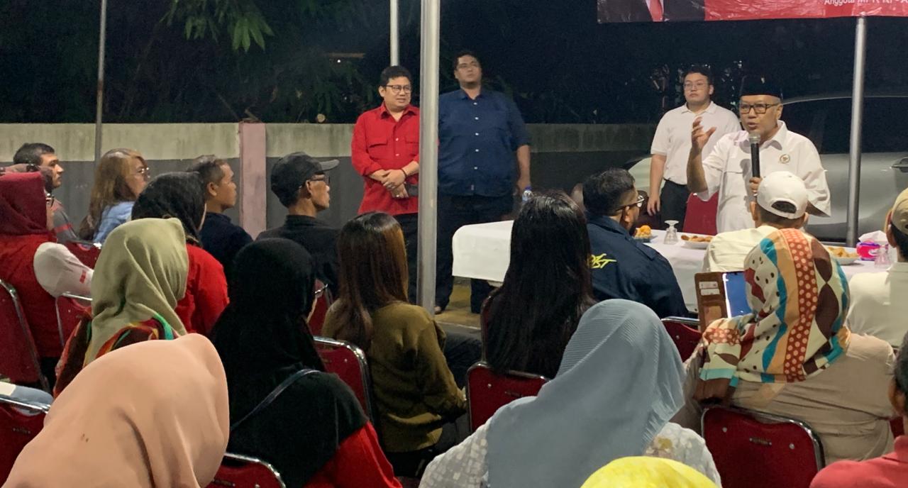 Ananta Wahana didampingi Abraham Garuda Laksono, Bakal Calon Wakil Bupati Tangerang Irvansyah saat bersama Relawan Ganjar dan Relawan Abraham.