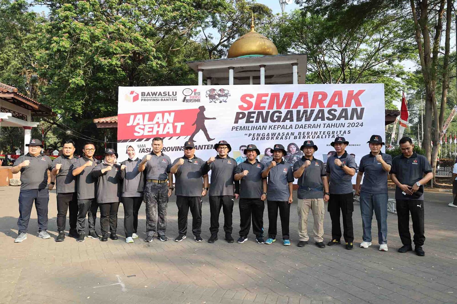 Bawaslu Gelar Semarak Pengawasan Pemilihan Kepala Daerah di Alun-alun Barat Kota Serang.