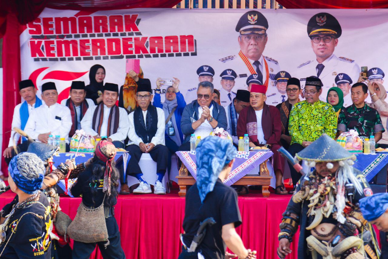 Wali Kota Tangsel Puji Pawai Budaya Sambut HUT RI di Kecamatan Setu