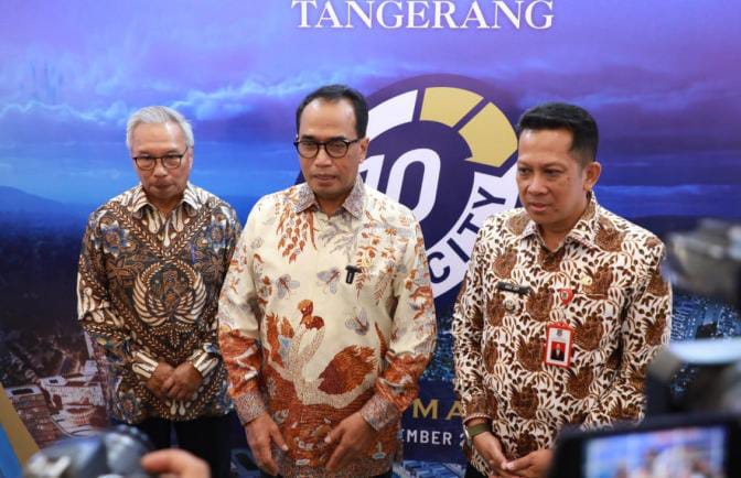 Budi Karya Menteri Perhubungan RI bersama PJ Bupati Tangerang Andi Ony.