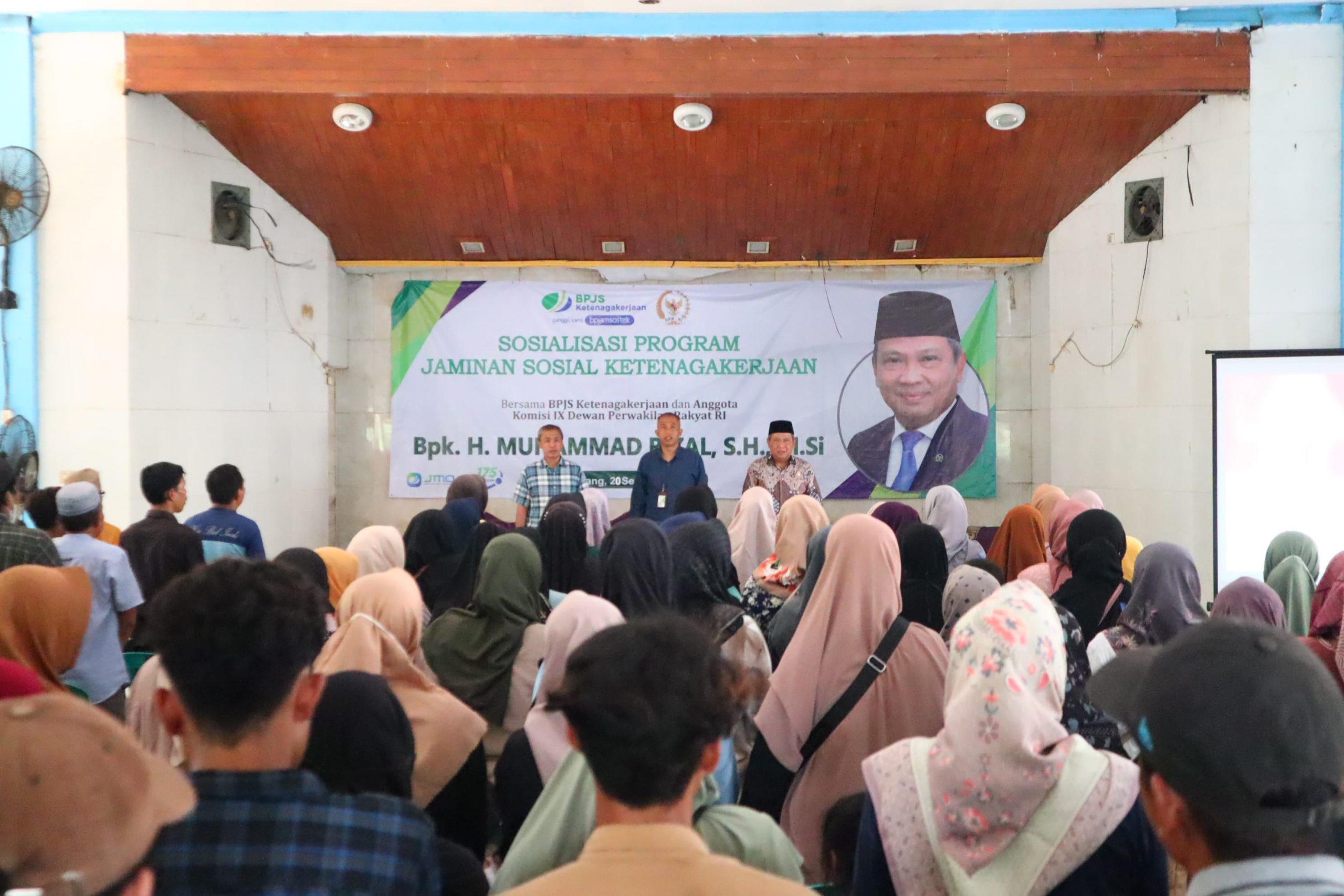 Kegiatan sosialisasi program jaminan sosial BPJSTK.