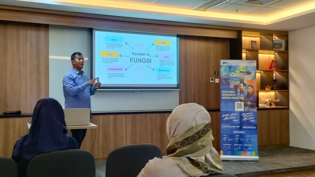 Indonesian Institute of Journalism (IIJ) yang didukung PT Astra International Tbk (Astra) dan Universitas Multimedia Nusantara (UMN) menggelar seminar dan workshop multimedia reporting di kampus UMN, Gading Serpong, Kabupaten Tangerang, Rabu, 25 September 2024. (foto: Ist)