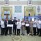 Bupati Tatu bersama para juara sayembara desain masjid puspemkab serang.