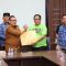 Pj Gubernur Banten A Damenta bersama Pimpinan Serikat Buruh.