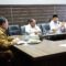 Pj Gubernur A Famenta saat diskusi bersama Ketua KONI Edi Ariyadi dan jajarannya.
