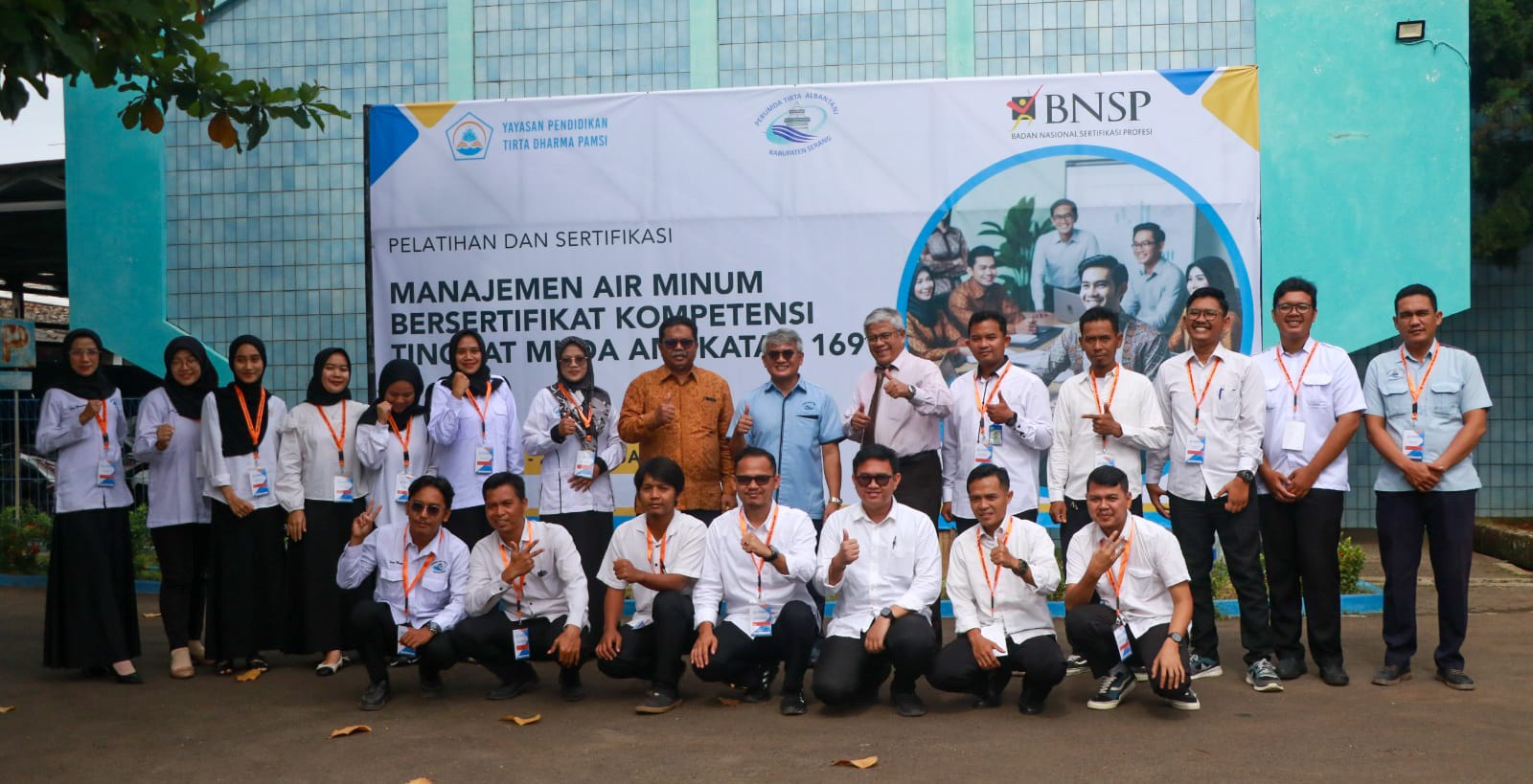 Para pegawai Perumda Tirta Al Bantani yanh mengikuti pelatihan.