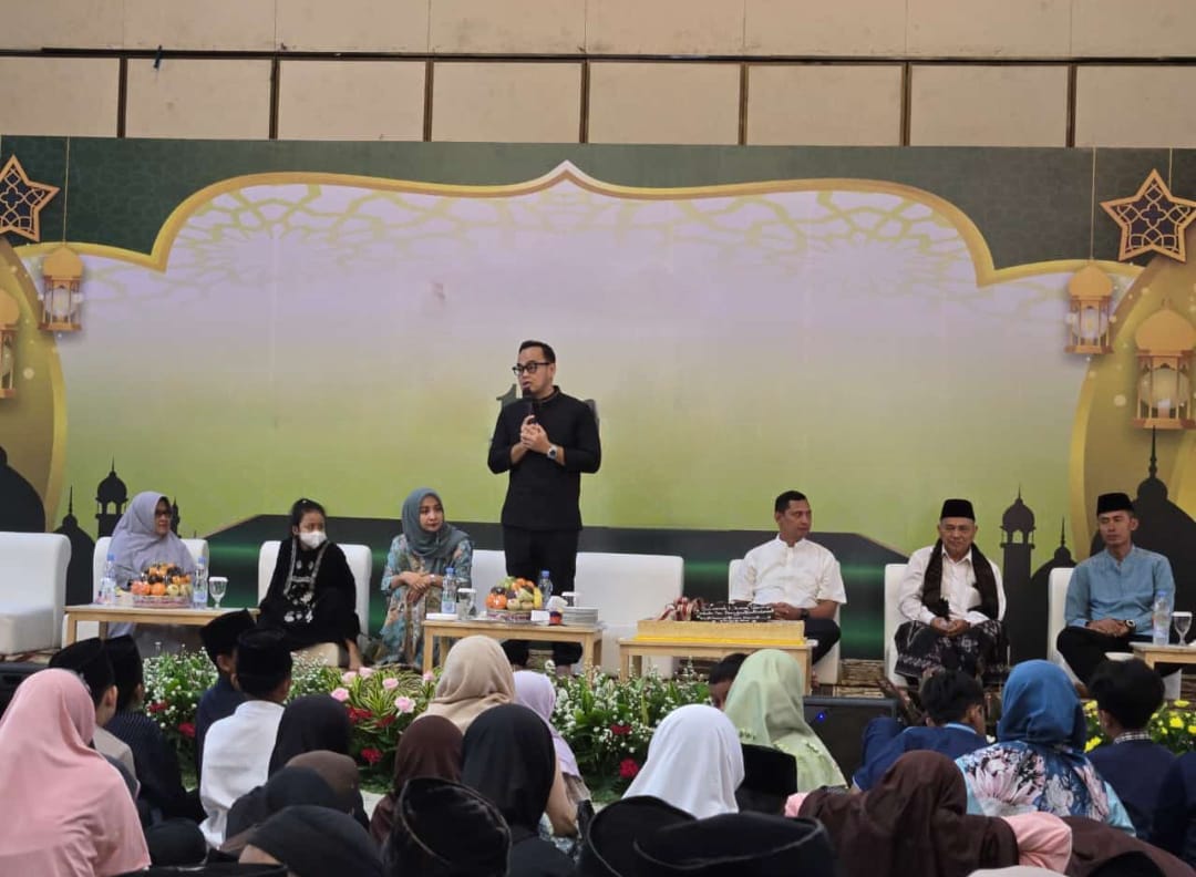 Rano Alfath saat menyampaikan materi sosialisasi empat pilar.