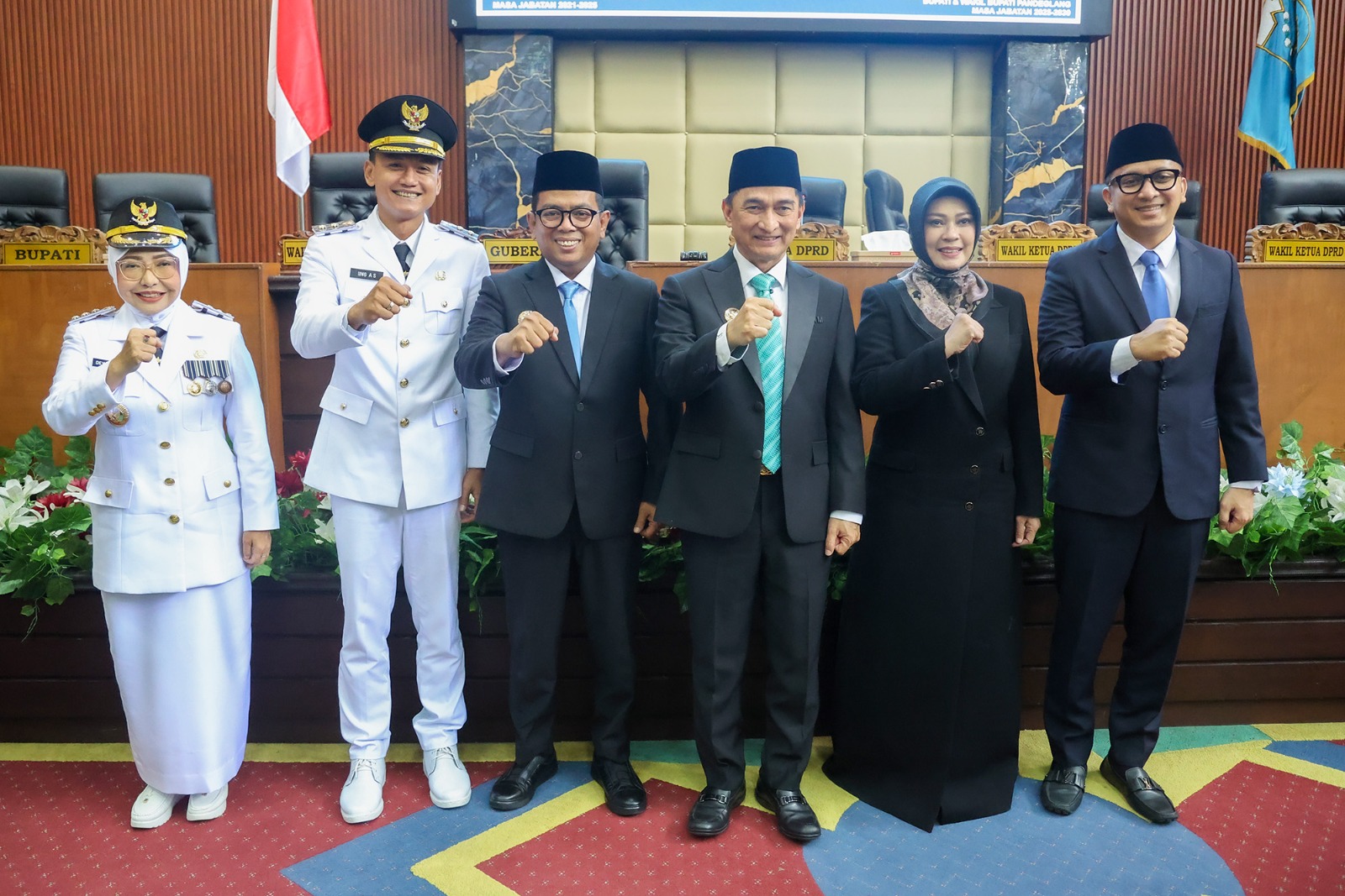 Gubernur Andra Soni, Wagub Dimyati, Bersama Bupati Dewi, Wabup Iing, dan Irna- Tanto.