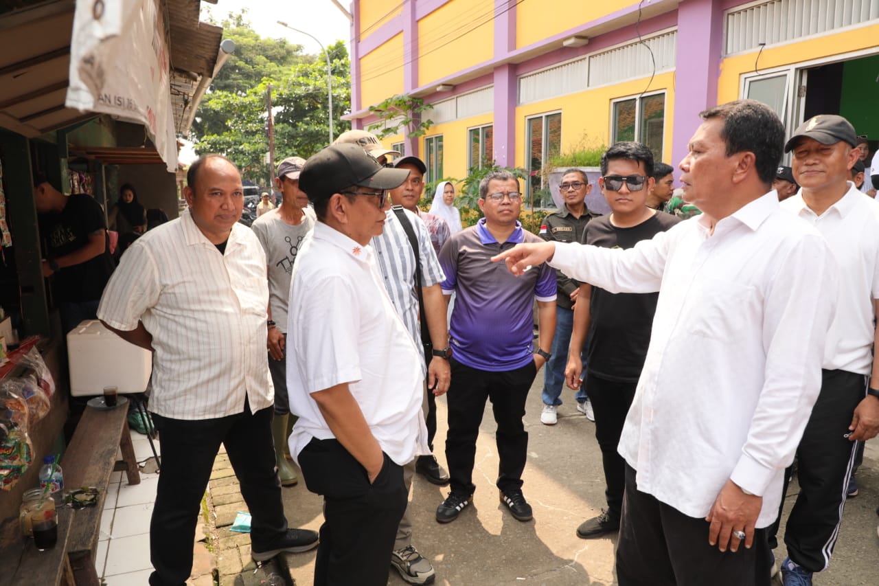 Bupati Maesyal bersama jajarannya.