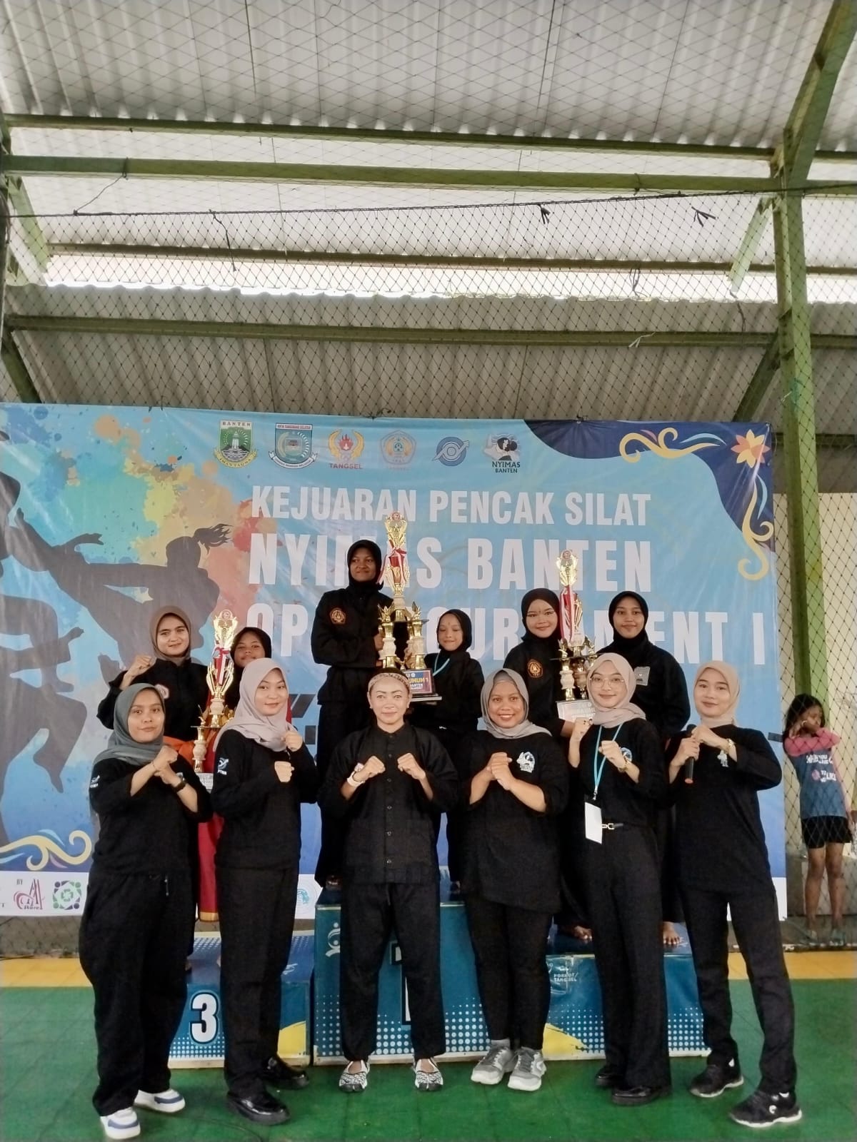 Tim pesilat putri.