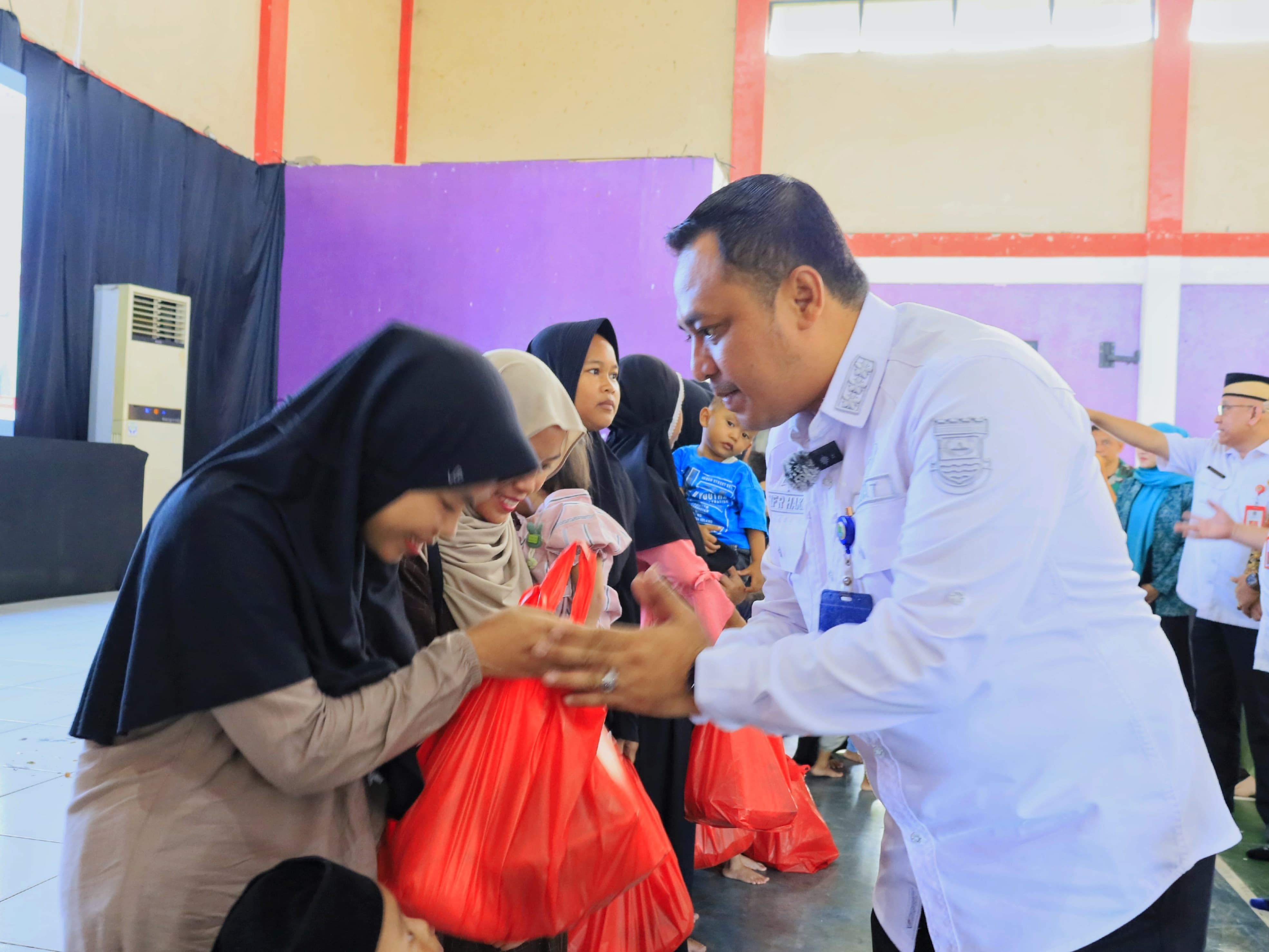 Camat Curug Arif Rachman Hakim