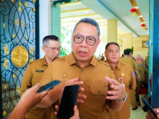 Wali Kota Tangerang Selatan Benyamin Davnie.