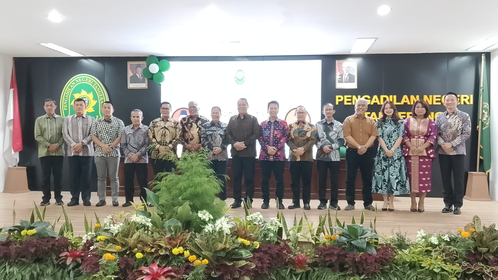 Para pejabat yang hadir di acara Pisah Sambut Ketua Pengadilan Negeri Tangerang.