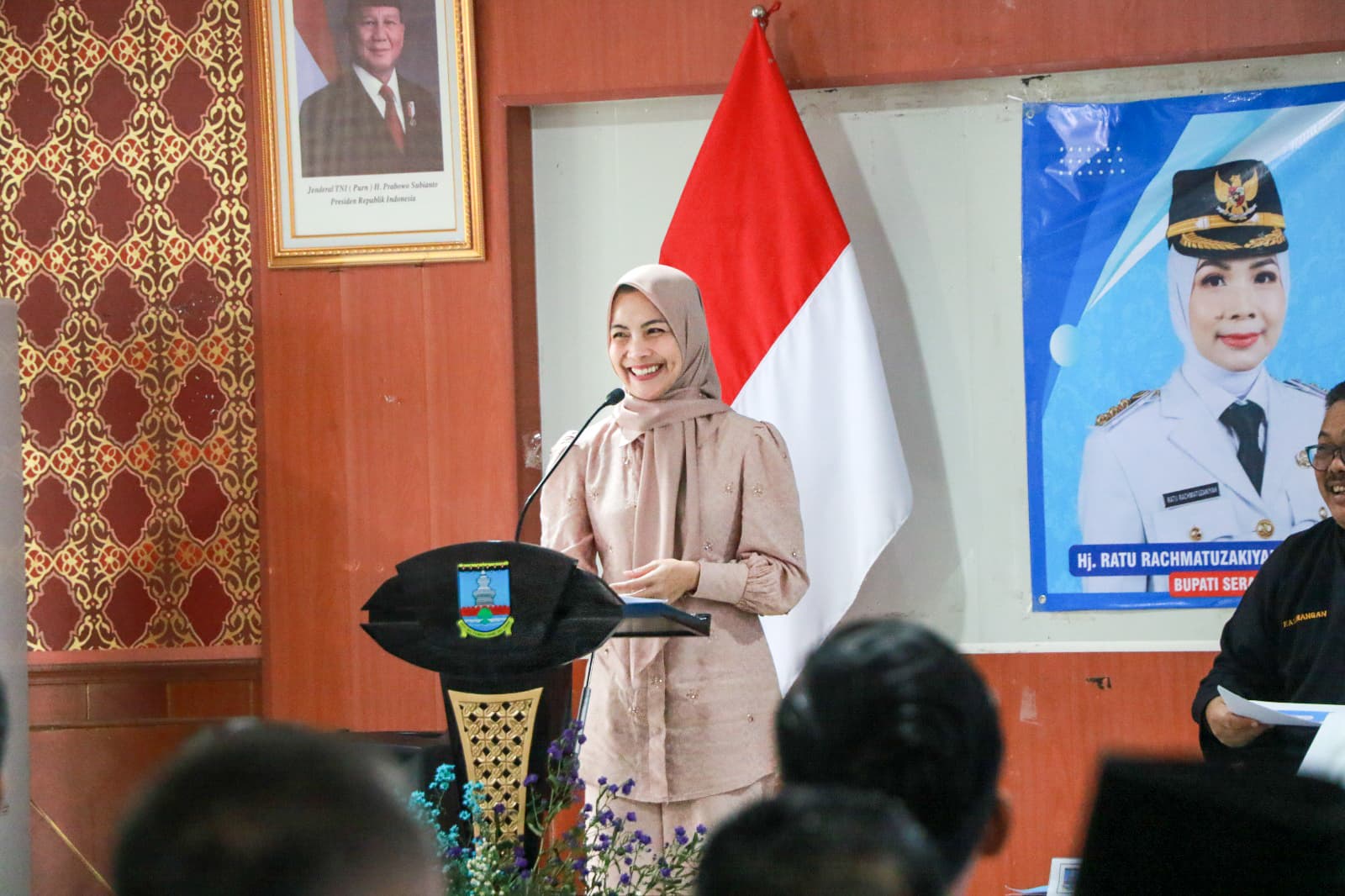 Bupati Zakiyah.