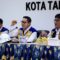 Maryono Wakil Wali Kota Tangerang saat memberikan semangat kepada para pekerja kontruksi.