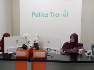 Pelita Travel.