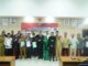 Bupati Dewi bersama jajarannya saat menyerahkan SK Kopdes Merah Putih.