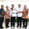 Bupati Maesyal dan Kadis Dadan Gandana bersama narasumber dan pihak sekolah swasta.