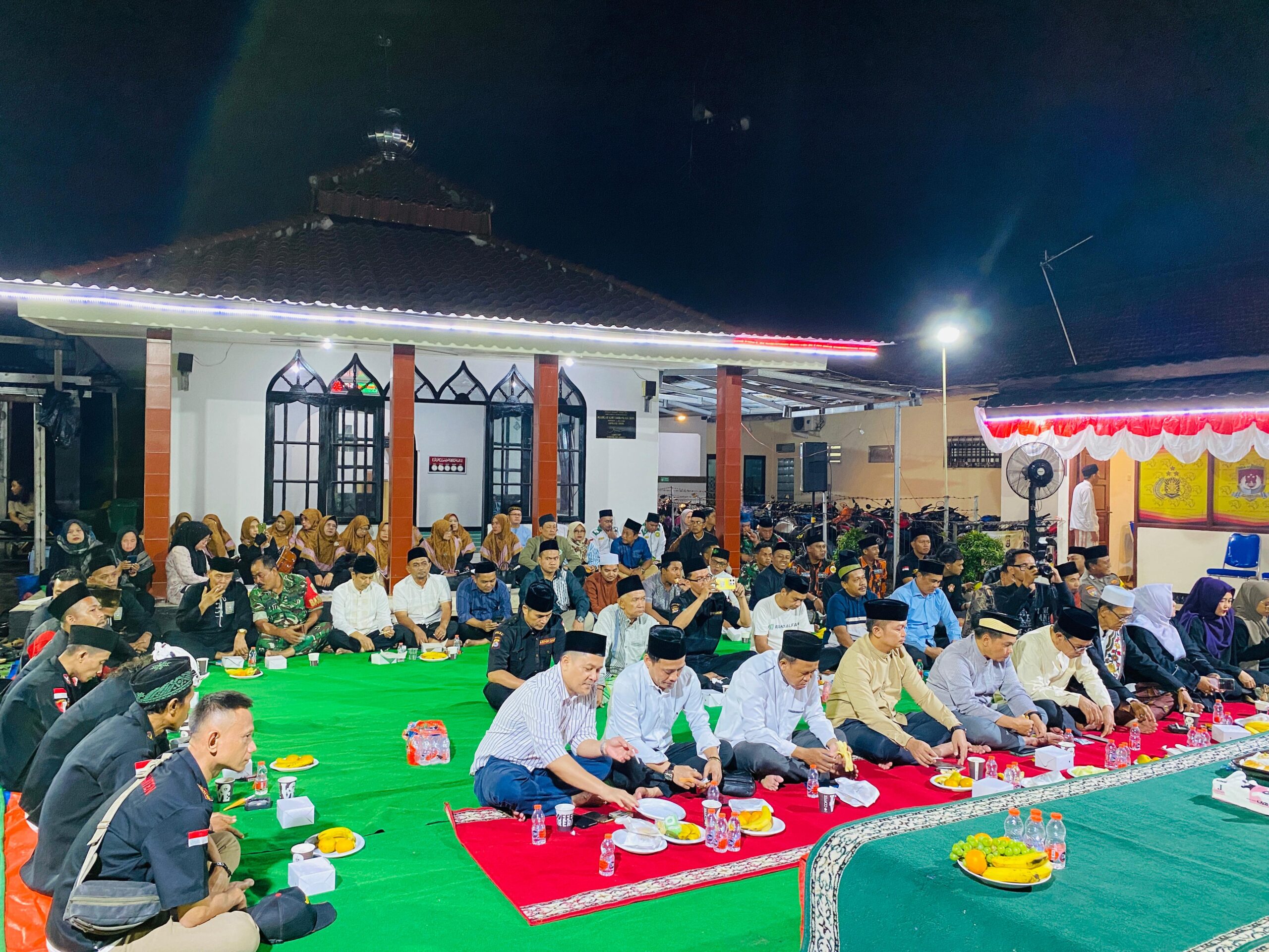 Acara Syukuran dan Doa bersama masyarakat peringatan HUT Bhayangkara di Polsek Cikupa.