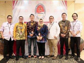 Wabup Intan, bersama Pilar, Maryono dan wakil kepala daerah lainnya.