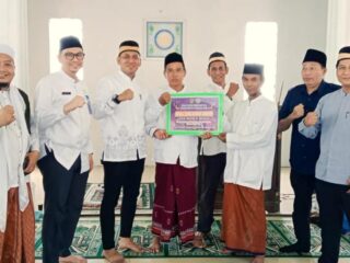 Camat Teluknaga Gelar Program Jumling di Masjid Jami Al Hidayah Cogreg
