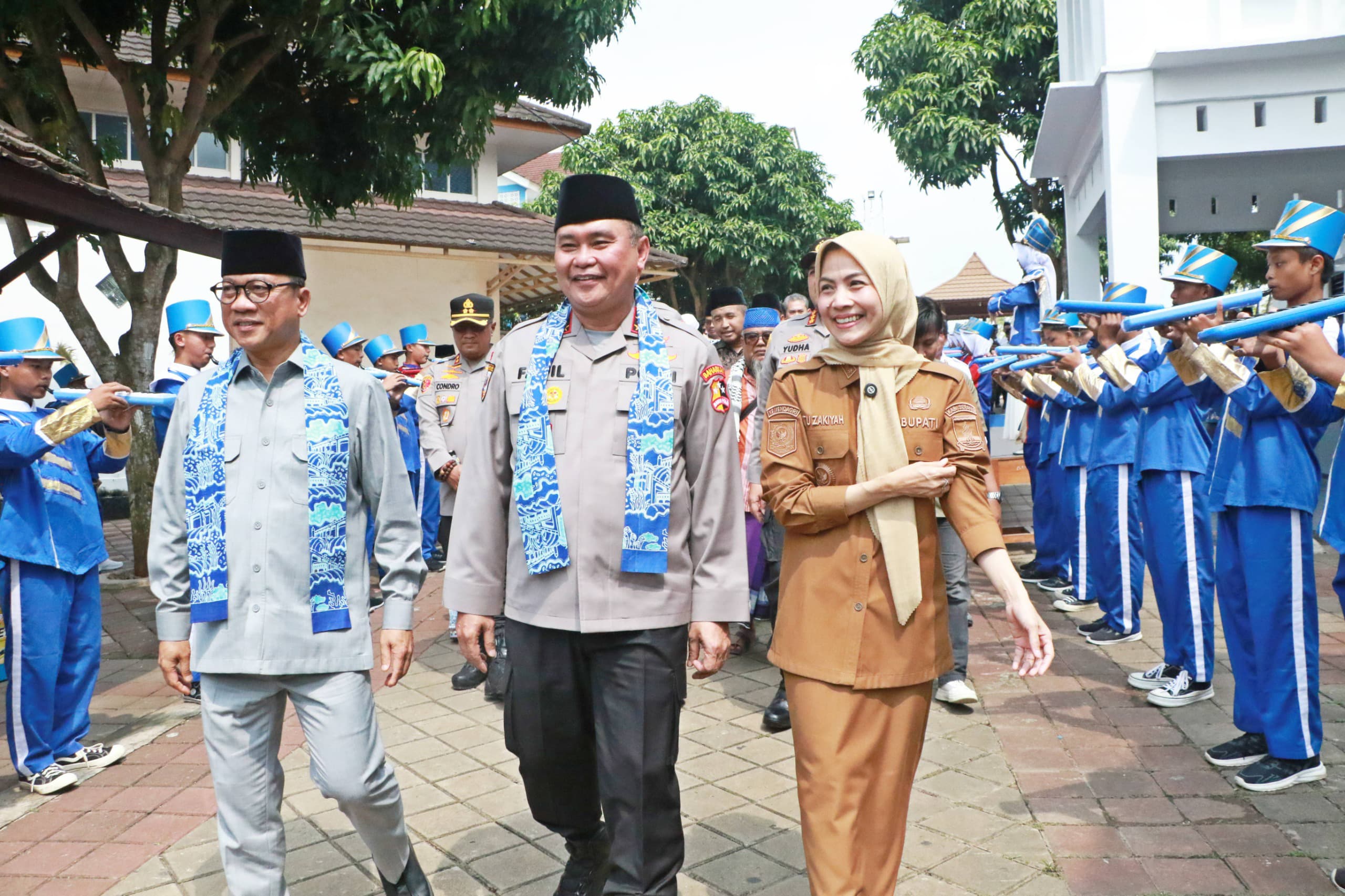 Komjen Fadil Imran, Menteri Yandri, Bupati Zakiyah.