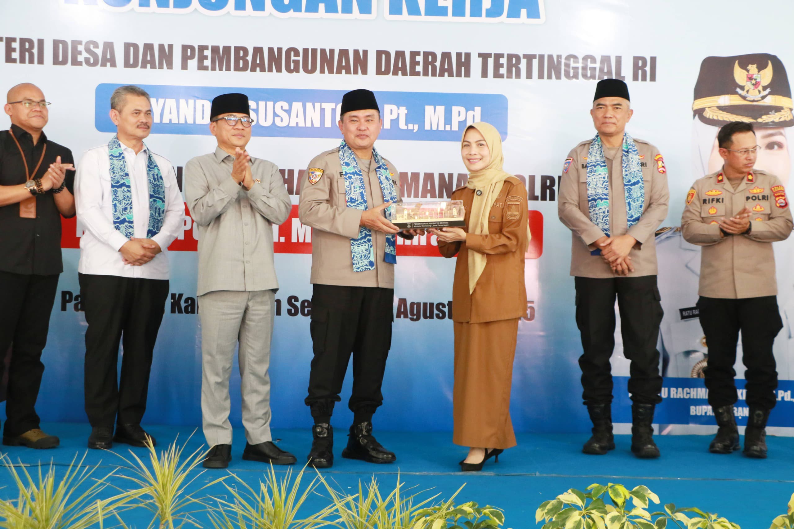 Komjen Fadil Imran, Menteri Yandri, Bupati Zakiyah dan Pejabat Lainnya.