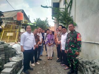 Tim Bidang Datun Kejari Kabupaten Tangerang saat menyambangi Pemdes Karet Sepatan.
