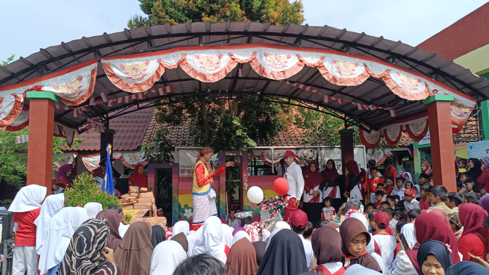 Kegiatan Perayaan HUT ke 80 RI di SDN Rancabango IV Rajeg.