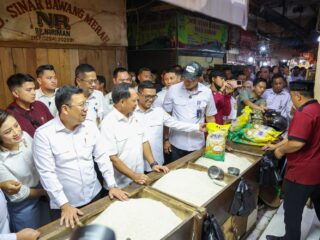 Gubernur Andra Dampingi Mendagri Kunker ke Pasar Rau