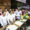 Mendagri didampingi gubernur Andra Soni saat meninjau harga pangan di Pasar Rau Serang.