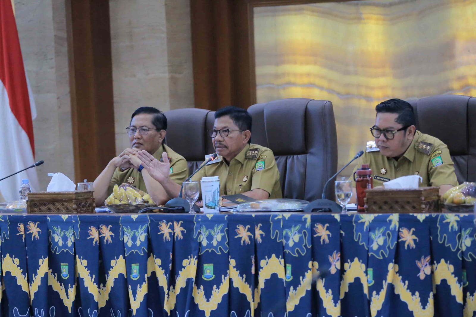 Wali Kota Sachrudin, Wakil Wali Kota Maryono, dan Sekda Kota Tangerang.