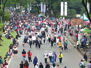 Tampak antusias masyarakat ikut Car Free Day BSD.