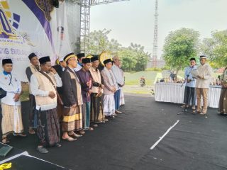 Camat Kurnia saat menyampaikan sambutannya di MTQ ke 8 Desa Bojong Renged.