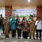 Wabup Intan Didampingi Camat Yusuf saat mengunjungi Sekolah Lansia di Desa Caringin, Kecamatan Legok.
