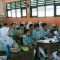 Para siswa saat diberi pelatihan literasi oleh Pengurus JMSI.