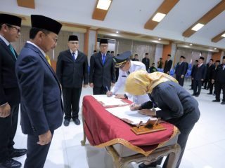 Wali Kota Sachrudin Lantik 100 Pejabat Pemkot Tangerang