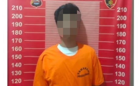 Tersangka MR alias Doyok (23).