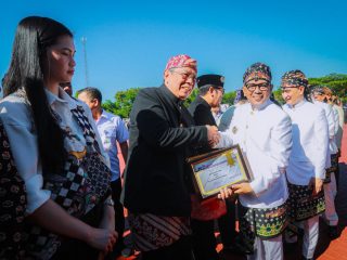 HUT ke 25 Banten, Pemkot Tangsel Raih Penghargaan Bidang Stunting, TBC Dan Kesehatan