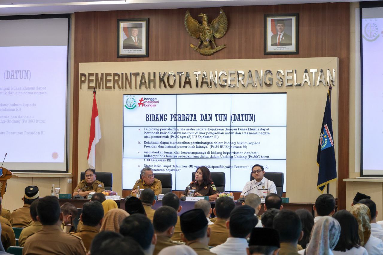Rapat Koordinasi Camat dan Lurah Bidang Administrasi Pertanahan di Puspemkot Tangsel.