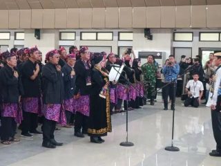 Bupati Maesyal Lantik Aida Hubaedah Ketua Dewan Kesenian dan Kebudayaan Kabupaten Tangerang