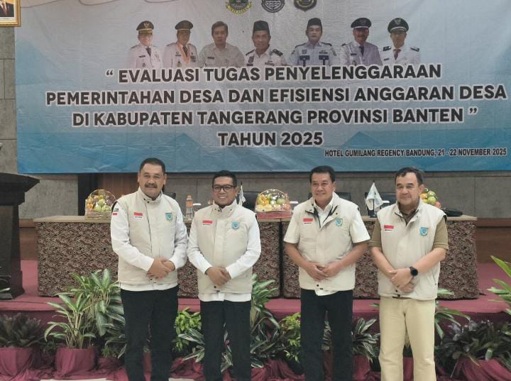 Gubernur Andra Soni, Bupati Maesyal, Sekda Soma, dan Ketua Apdesi Kabupaten Tangerang, H. Maskota.