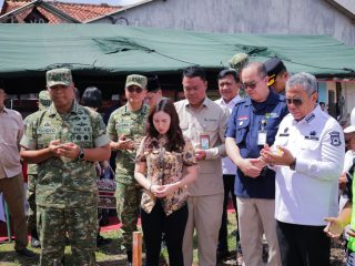 Benyamin Dampingi Jenderal Tandyo Budi Revita Tinjau Pembangunan KDKMP di Tangsel