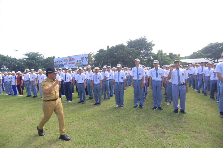 Wali Kota Tangerang H.Sachrudin mengapresiasi semangat para pelajar yang siap menjadi generasi berakhlak dan berprestasi sesuai nilai-nilai Pancasila.