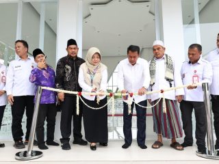 Bupati Maesyal Didampingi Direktur RSUD Balaraja Resmikan IGD dan Mushola Baru