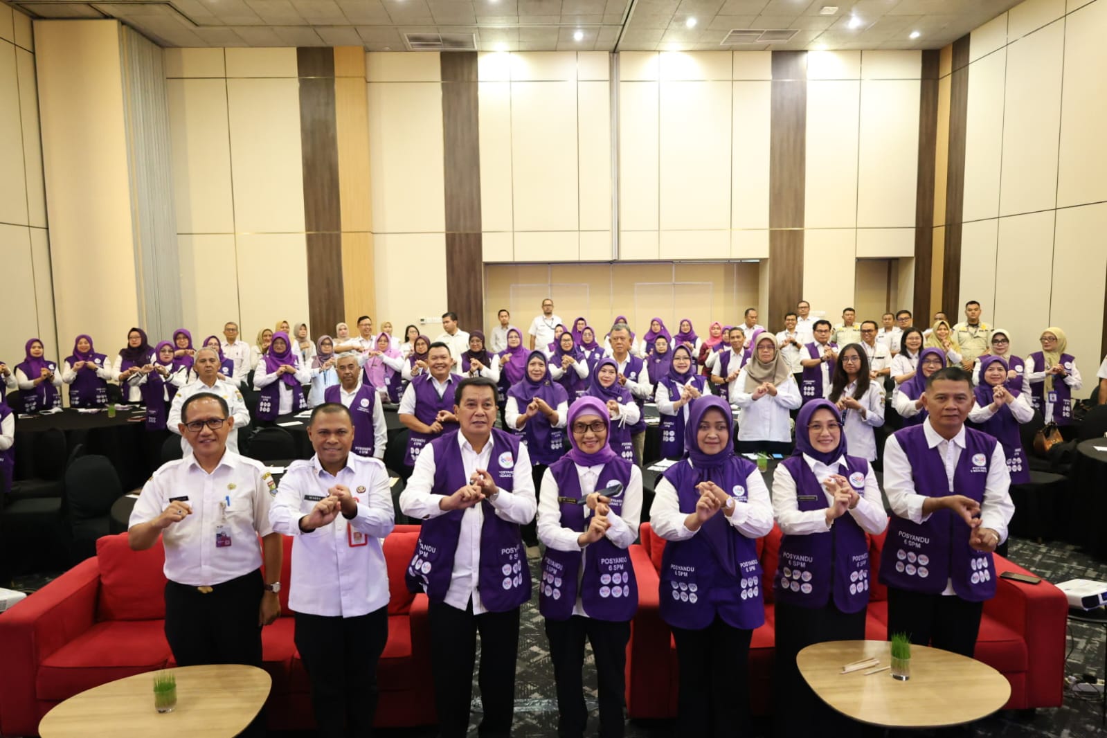 Bupati Maesyal bersama Tim Pembina (TP) Posyandu Kabupaten Tangerang.