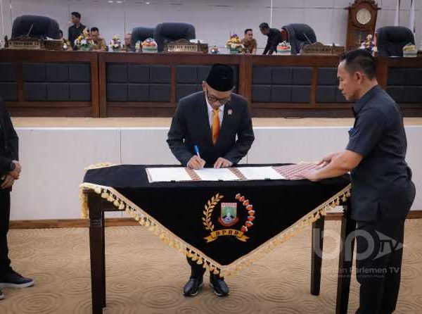 DPRD Banten Tetapkan Perubahan Struktur AKD Fraksi PKS