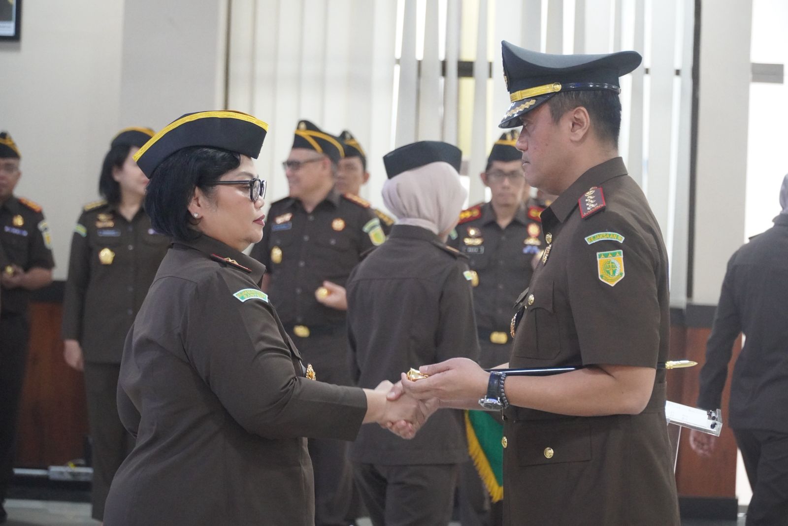 Kajati Banten saat melantik Wahyudi Eko Husodo Jadi Kepala Kejaksaan Negeri Kabupaten Tangerang.